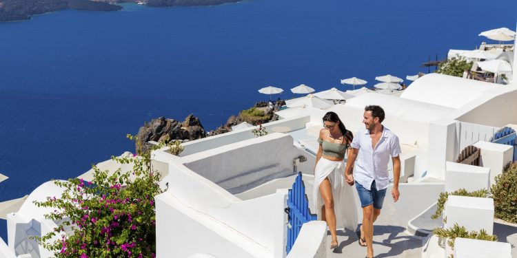Romantic Getaway This September: A 7-Day Itinerary for Couples in Greece