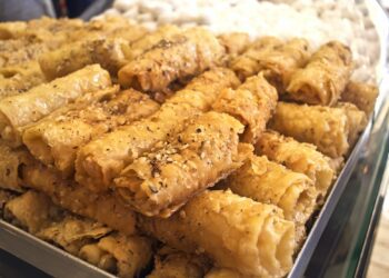 diples or thiples traditional greek Christmas dessert