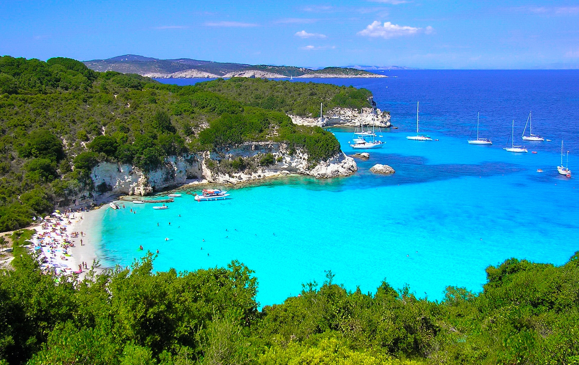 Voutoumi beach